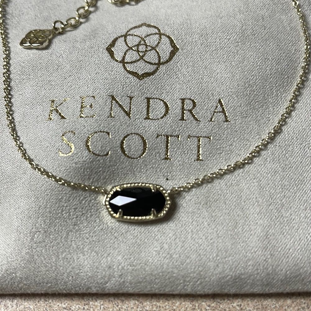 KENDRA Scott Elisa Pendant Necklace Black Stone Gold Necklace - Picture 3 of 9